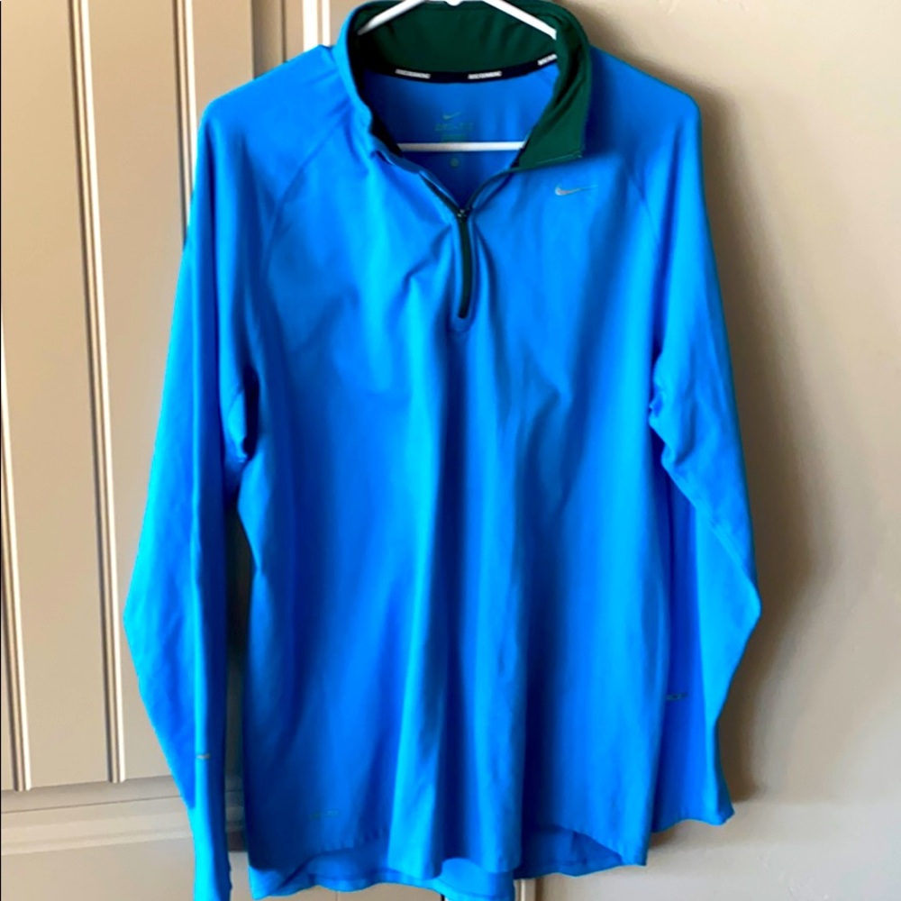 Men’s Nike 1/4 zip pullover.